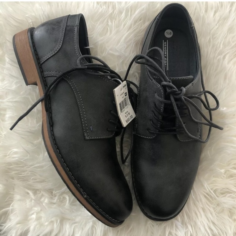 NEW Izod Kasson Black Memory Foam Oxfords Mediums